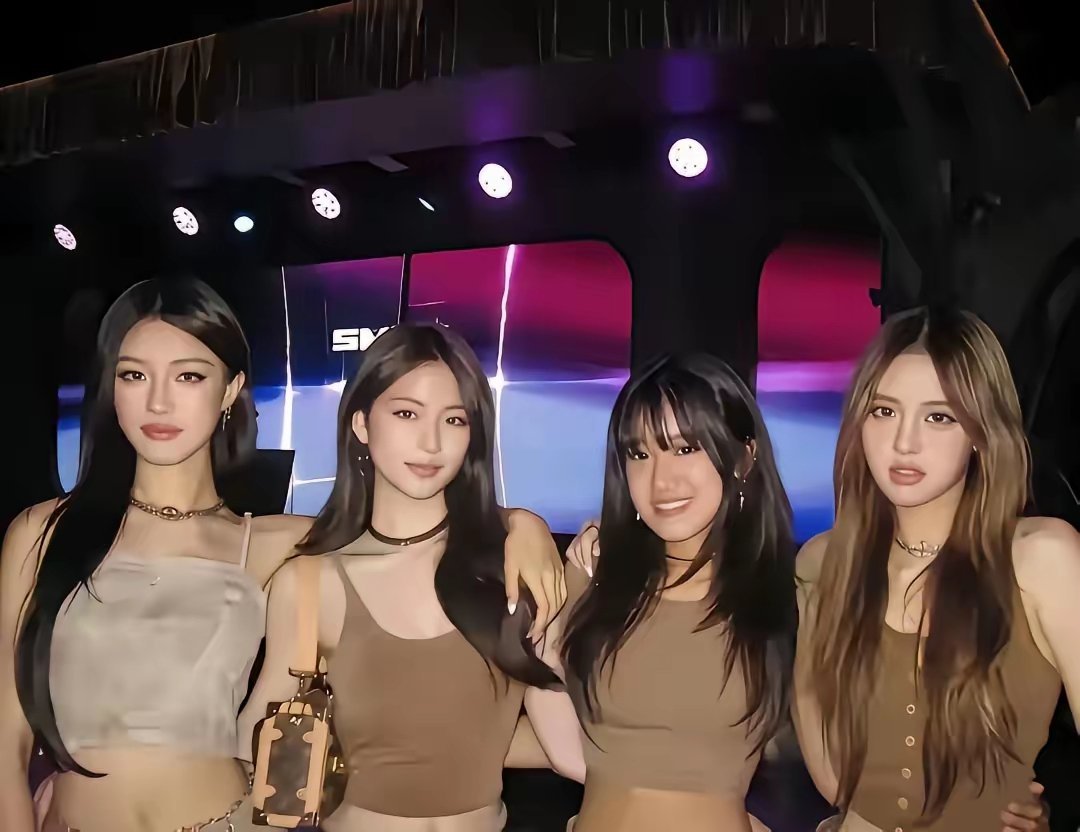 贾静雯的女儿已经这‎么大了‏，真不愧⁠‍是遗‌⁠﻿传‏‎了﻿‌妈妈的‏好‏‌﻿基