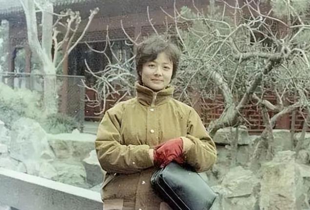 1983年，王贵娥到北京探亲，为了能留在家人身边，她来到《红楼梦》剧组寻找机会，