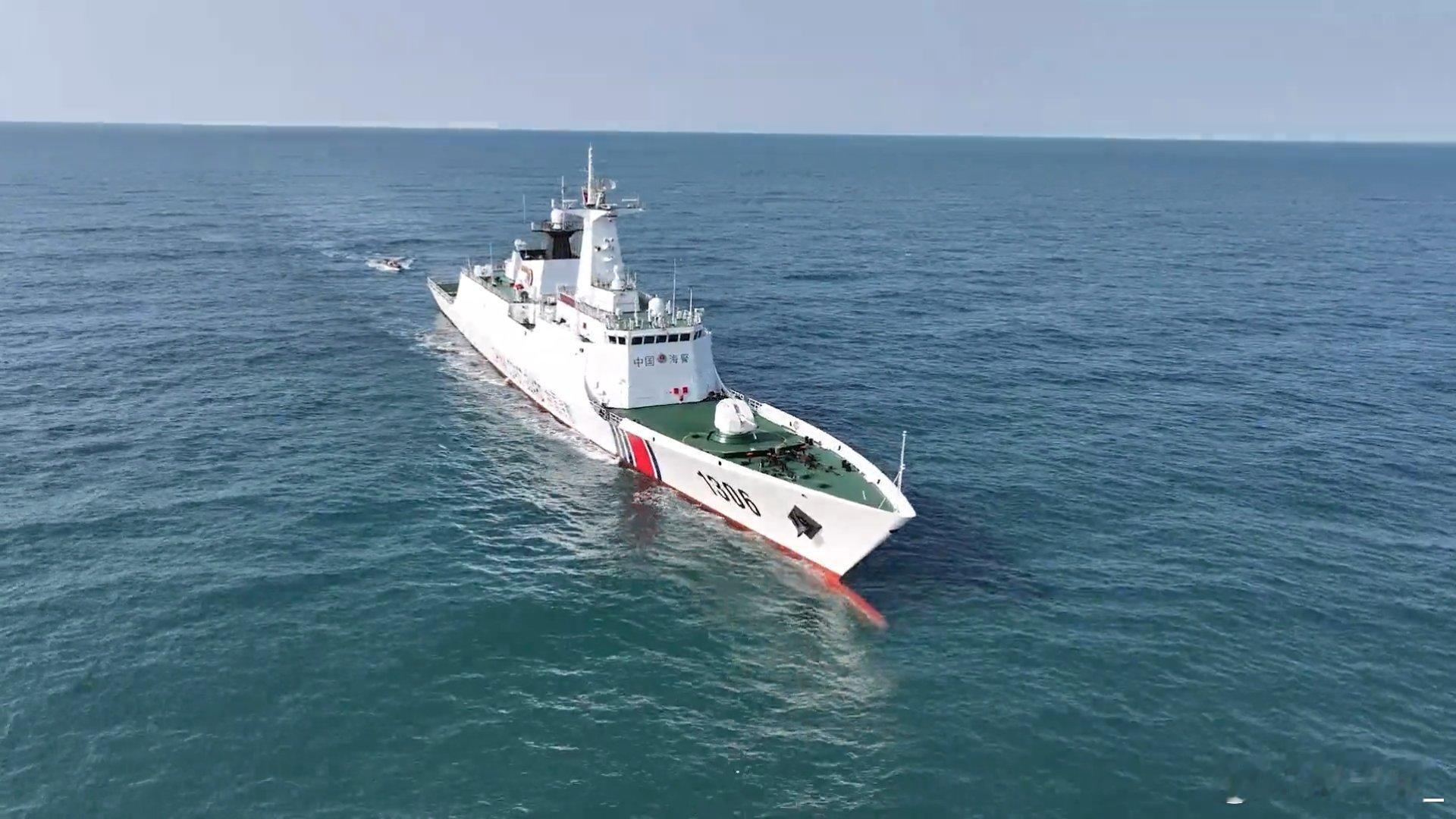日本海保第十一管区称，中国海警1306舰和1106舰前天（9日）凌晨驶入钓鱼岛领