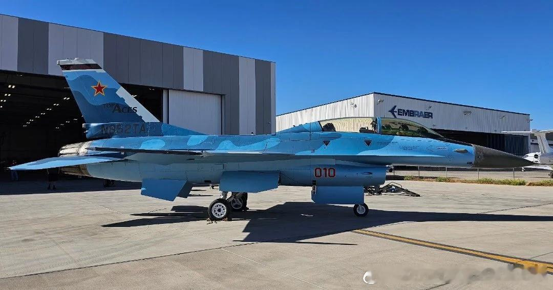 TopAces的F-16BN852TA（原以色列空军78-0360）采用了全