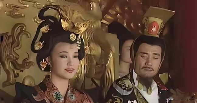 很多人以为武则天在李治活着的时候就已经为所欲为了。大错特错。李治在位那几十年，武