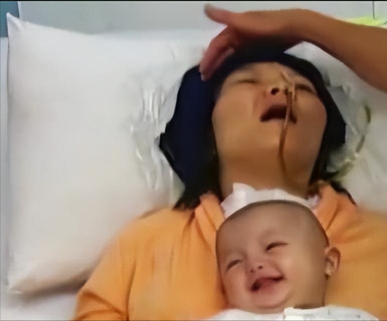 2008年，广西一位孕妇不幸成为植物人，丈夫本来是决定忍痛放弃孩子，但孕