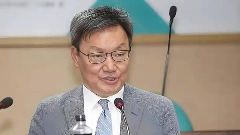 猛料！马英九智囊苏起爆料：2027是台海最后期限，美国正偷偷跑路岛内政治变局