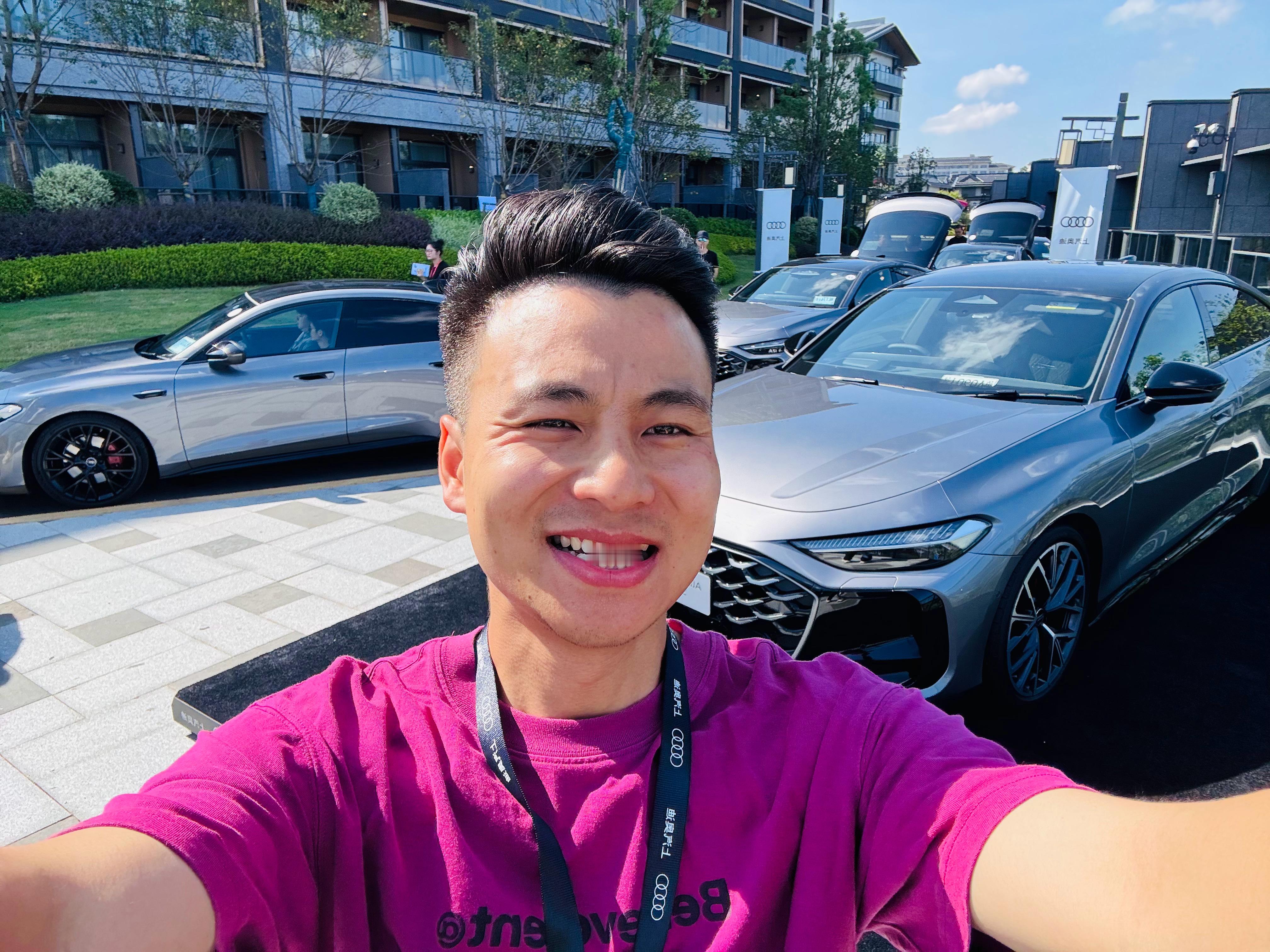 早安，兄弟姐妹们！[比心]上汽奥迪A5LSportback～有什么需要重点体验一