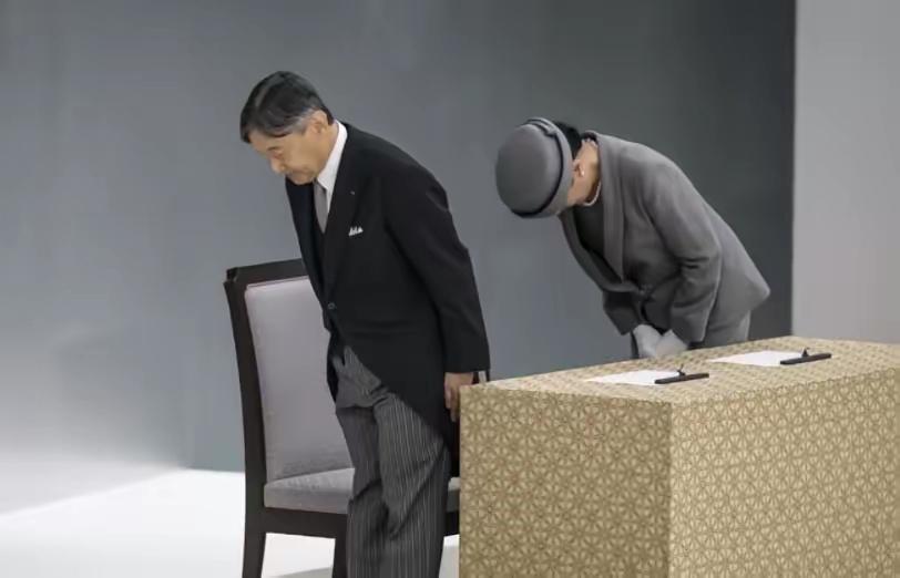 日本天皇的称谓是时候要改一改了。其实，世界上绝大多数国家一直都不称呼日本君主