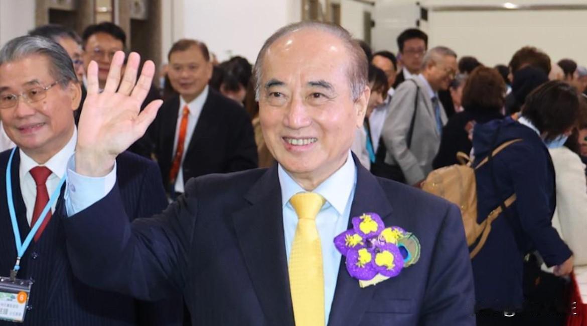 王金平凌晨发声，亮明“三大态度”！7月3日凌晨，国民党大佬王金平罕见直播发声