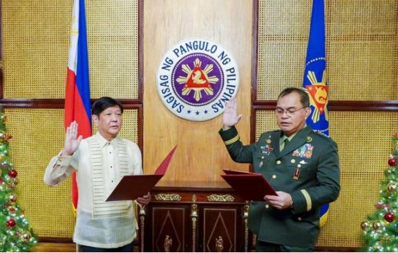 菲律宾军方发言人：中国胆敢拖走“马德雷山”号，就会用致命武器攻击中国。南海仁