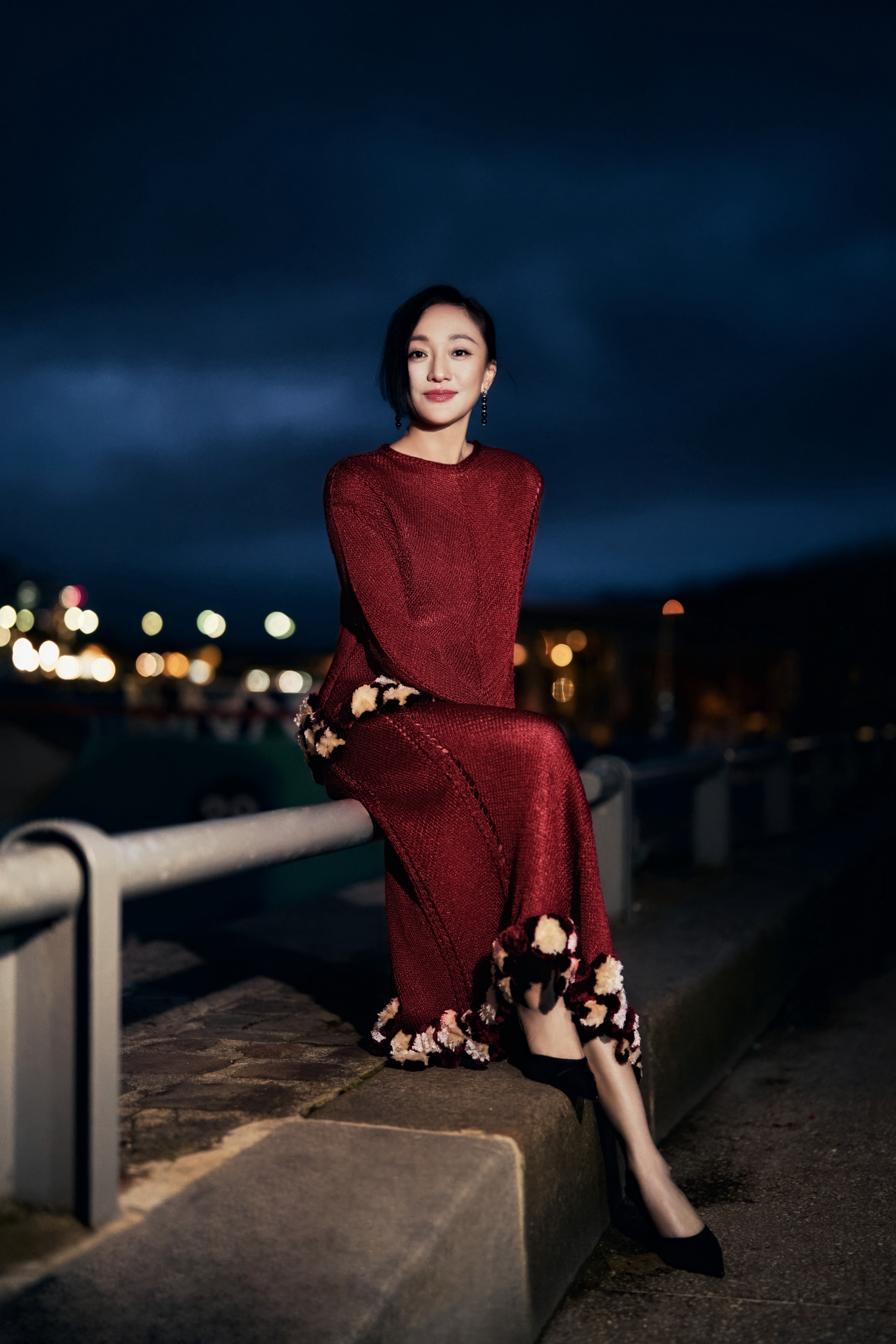 出席CHANEL2026春夏高定系列发布秀的周迅，身穿CHANEL2026