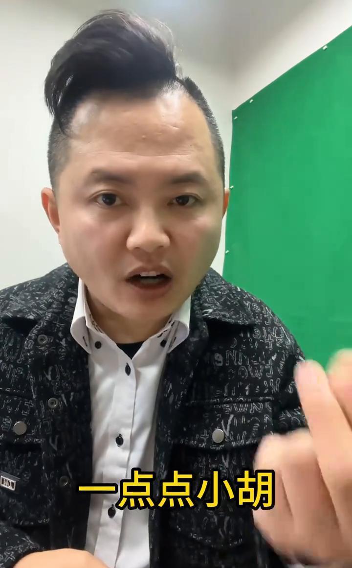 职业麻将手，平均每5局就会主动点一炮。这不是失误。这是他们账本上，最精密的一