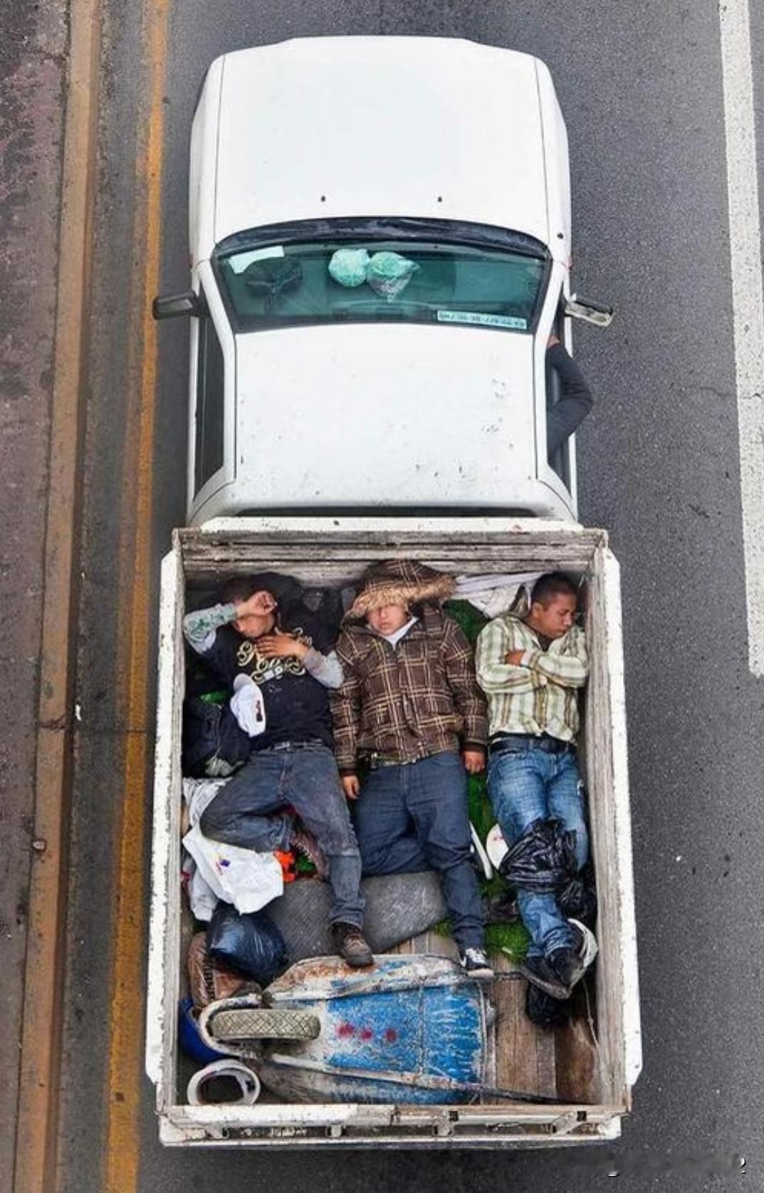 皮卡为什么在中国火不起来？美国满街跑的皮卡，为啥在国内成了小众玩具？哪怕几十