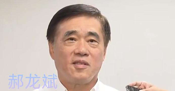 吴子嘉：郝龙斌现在说的话跟绿营一模一样。吴子嘉最近在直播时透露发现一个奇怪的现