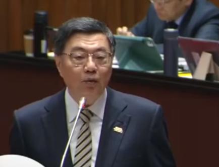 台“立法院”3月13日通过“中选会”主委被提名人游盈隆及委员被提名人李礼仲、苏嘉