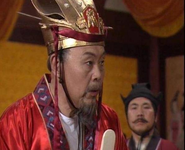张说曾与姚崇一同担任宰相，但常发生矛盾，对他怨恨很深。姚崇临死时，嘱咐儿子道：“