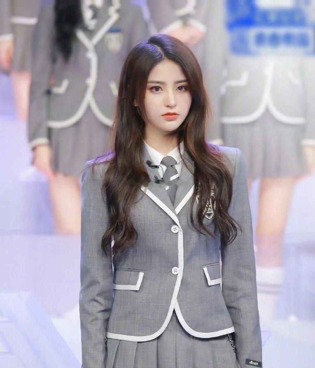 金子涵后脑勺关于金子涵后脑勺疤痕的事，捋清楚几个关键点：1. 疤痕本身：2025