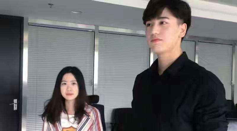 2018年有点婴儿肥的张凌赫，你能看出当年的他会是个今天人家人爱花见花开的凌厉型