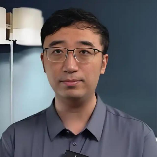 清华北大双料硕士，去外企面试因为一句“不接受加班”被刷，一气之下转身去应聘月薪只