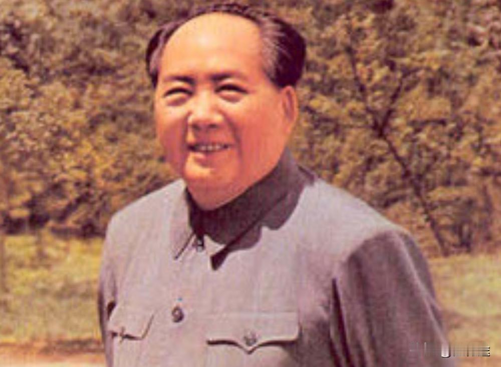 有人说，不要把人捧成神。这话在理，但话中有话，意中有意，是有所指。那就直说吧，毛