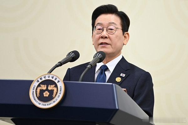 韩国想在中美之间保持平衡从上到下都没点AC数……还平衡，哈哈哈哈哈哈小国有毛的平