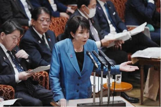 中国交涉直接通知了东京，高市早苗再遭重创：中日46条航线已清零 2025年