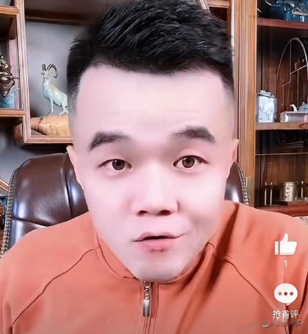 刘二狗昨晚大型PK被散打、方丈、牌牌琦打乱节奏，导致没有心情直播！粉丝：现在
