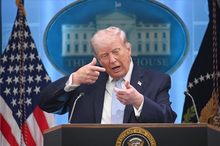 全网沸腾！特朗普又出惊人言论，这次直接刷新底线，看完让人火冒三丈！ 4月6日