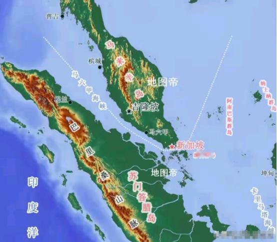 为何非洲的矿石、中东的油气，非得在新加坡卸货重装，不能直接运到我们的港口？就连东