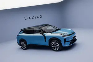 开新款领克08EM-P，算是摸清家庭用车的痛点了，坐进车里就觉得踏实，Napp