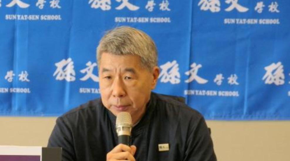 【3战国民党主席的张亚中】等了很长时间，“深蓝”代表张亚中终于决定要再战国民党