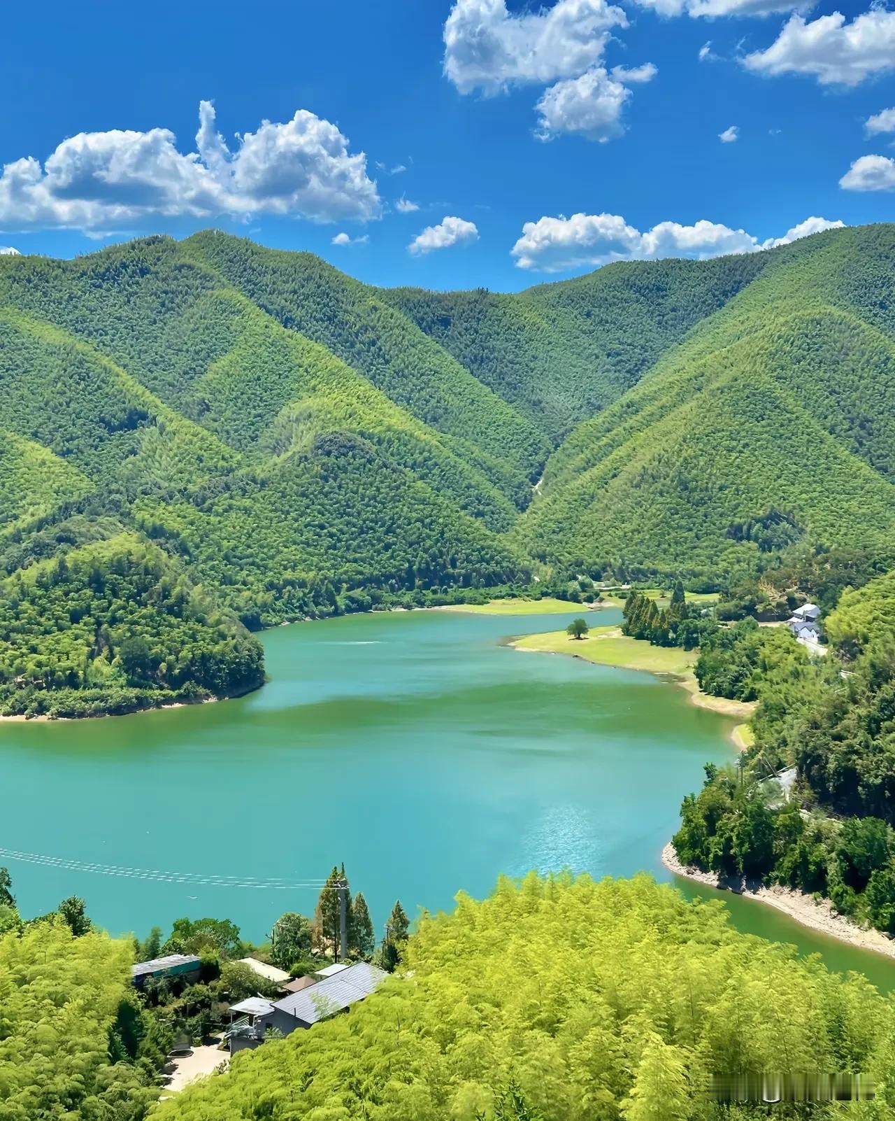 一段非常有道理的话：“如果你五六十岁了，不要和八九十岁的老人长期住在一起，哪怕