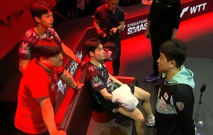 离谱！张禹珍0-3落后王楚钦，竟突然申请医疗暂停，理由是现场太吵头疼，更让人意外