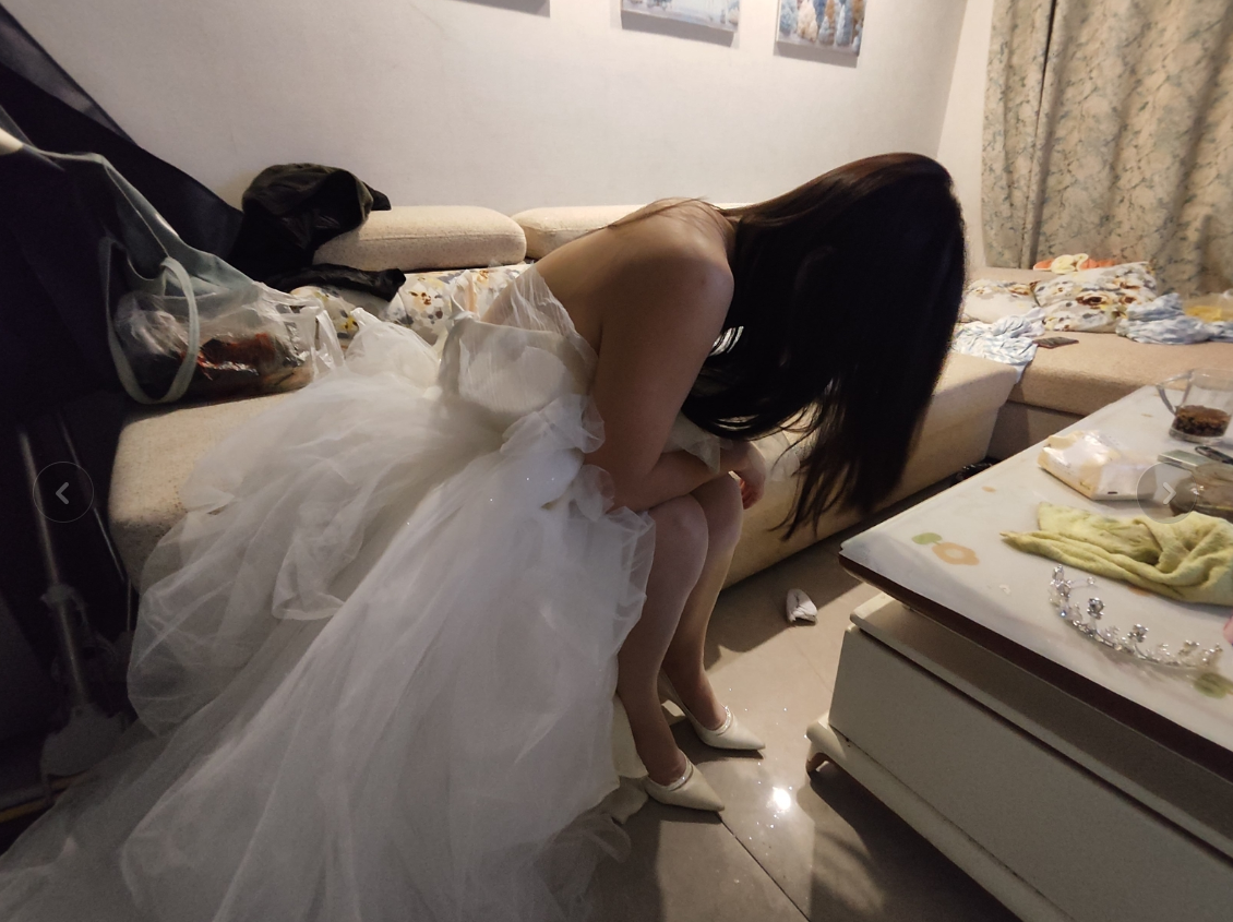 终于快要结婚了，给老婆买了美美的婚纱