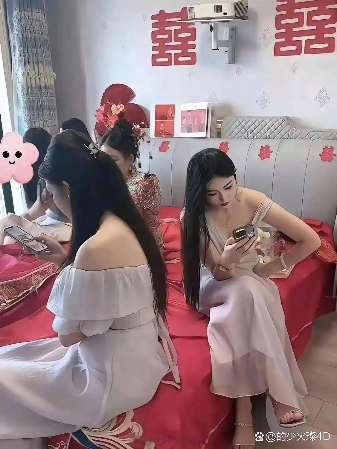 新娘的风头都被伴娘抢走了