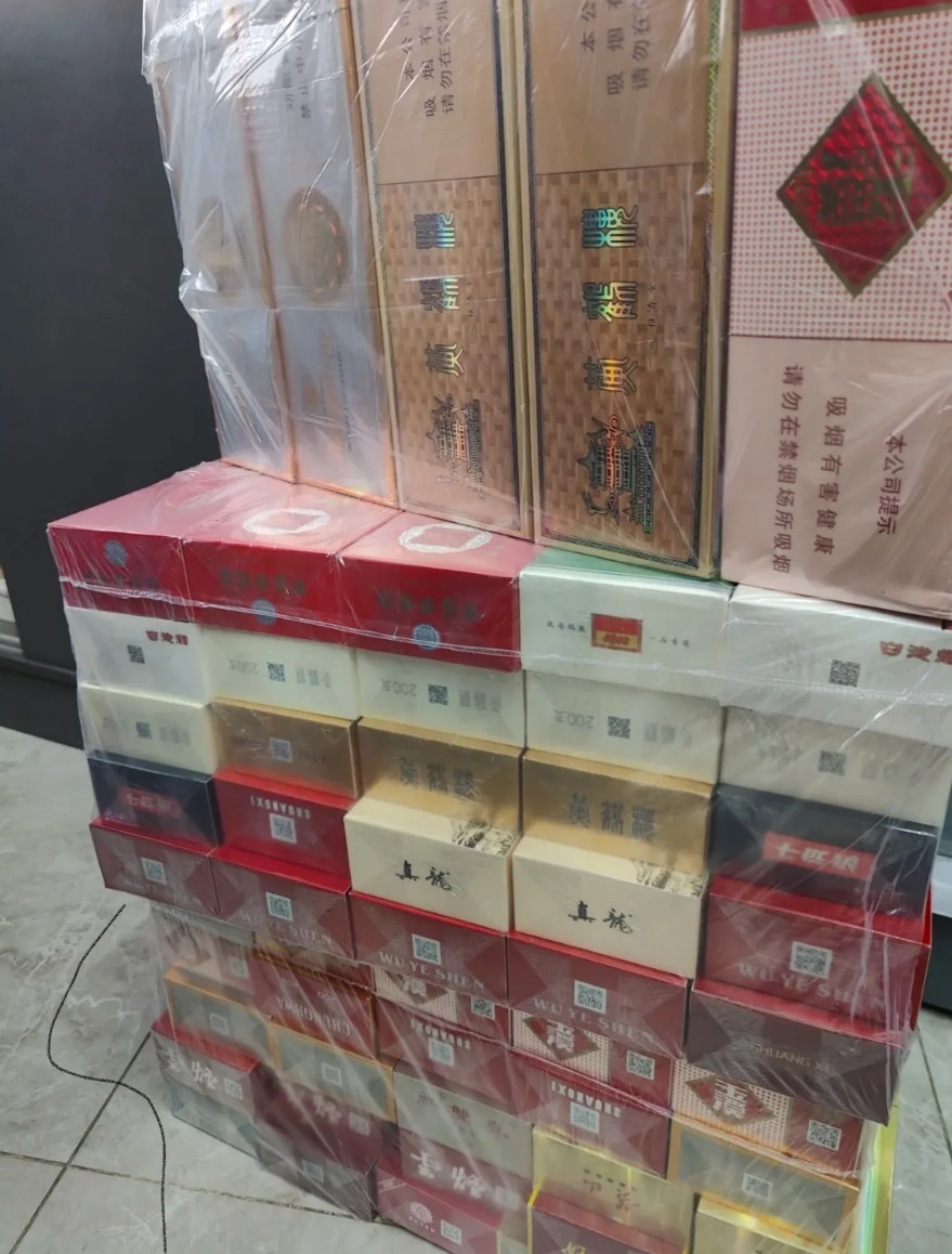 女儿五一结婚，嫁给了比她大五岁的，婚礼前一切都挺顺利的，可到了婚礼当天，出入怎么