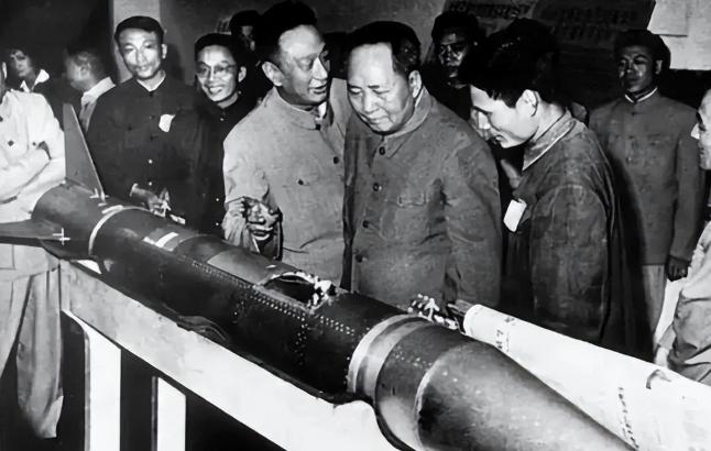 “造船不如买船，买船不如租船”。毛主席是极其反对这种思想的，“事事都依靠人家，哪