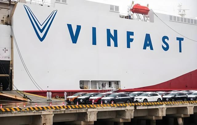 硬生生把比亚迪踩在脚下的VinFast，如今股价竟在3美元附近苦苦支撑？这就好比一场南柯一梦，醒来只