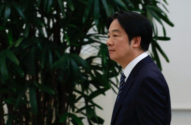 台关键人物直飞北京，马英九却突然发现，赖清德根本就不想打仗。台湾政坛最近热闹