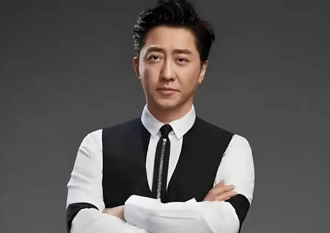 不得不说，庾澄庆和伊能静，才是娱乐圈离婚夫妻的“顶级体面”！14年了！这场