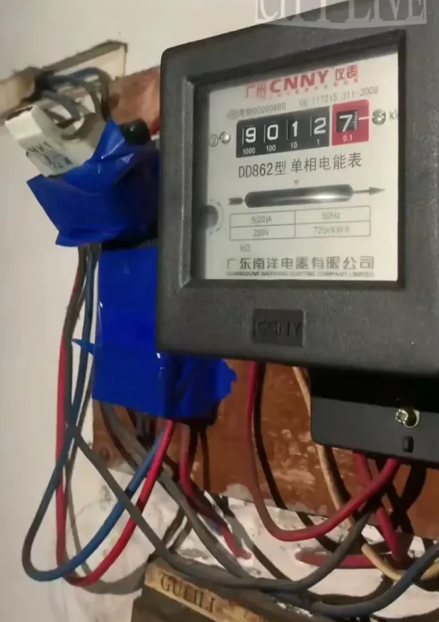 广东中山，男子租二楼9年，发现房东偷把将3楼用电接到2楼电表，害他9年为房东交了