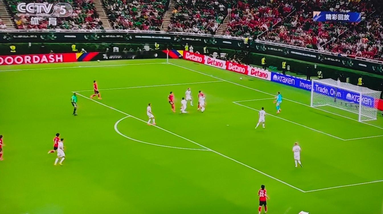韩国队压着捷克打韩国排名25，捷克41，实力有差距。中国队在亚洲很难混，没想象那