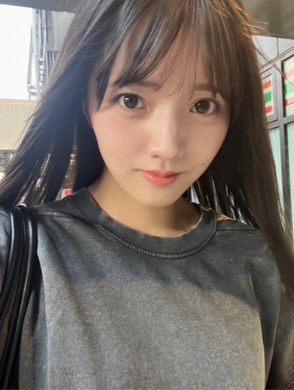 海邉朱莉「ひなのぉ。私のしょーもないおふざけとかにも付き合ってくれる、やさしさの