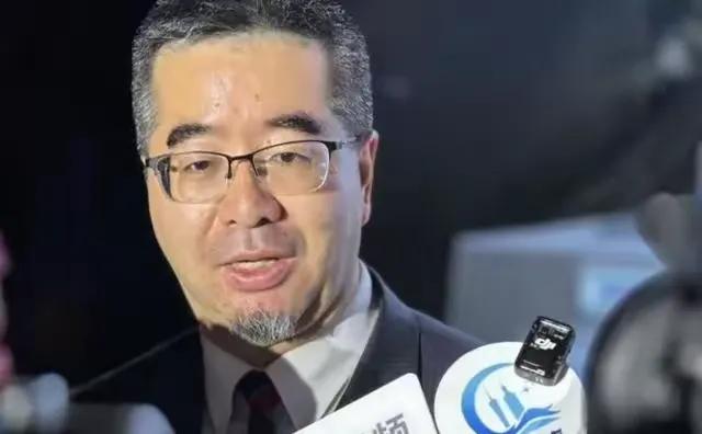萧旭岑曾公开喊话：台湾的未来由2300万人决定，我们的民主制度不可能抛弃。国