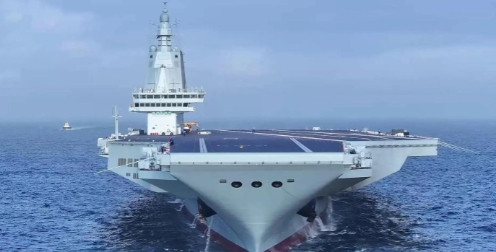 中国的第4艘航母，比福建舰航母，宽了8米，到底有多强悍？如果这个传闻成真——8