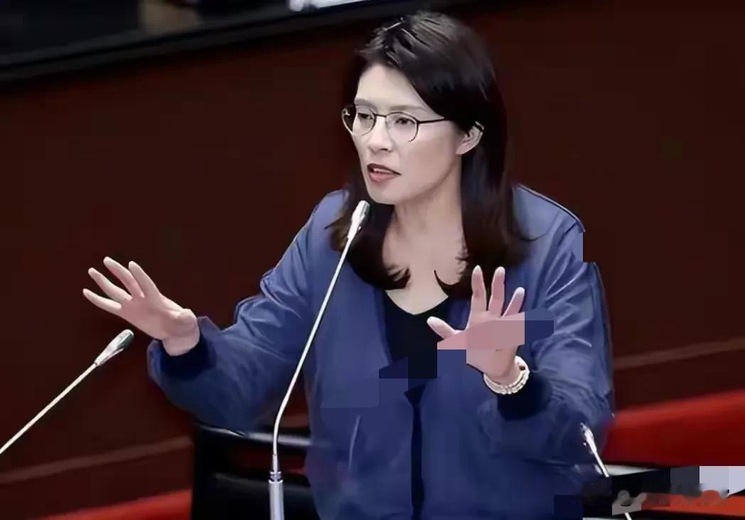 蓝白联手破局！郑丽文的