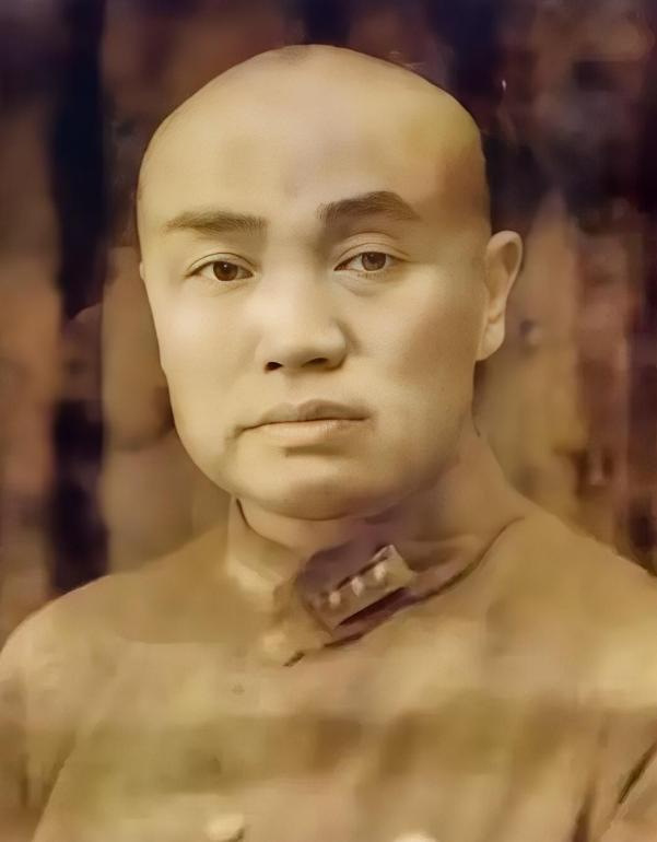 1943年5月，国军上将于学忠被日军包围，带路的伪军司令吴化文喊话说：“于总司令