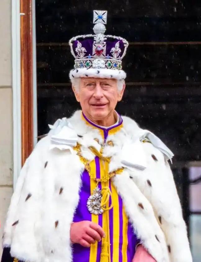 英国国王购买中国汽车作为皇室座驾！5月22日，英国国王放弃宾利，耗费116万人民