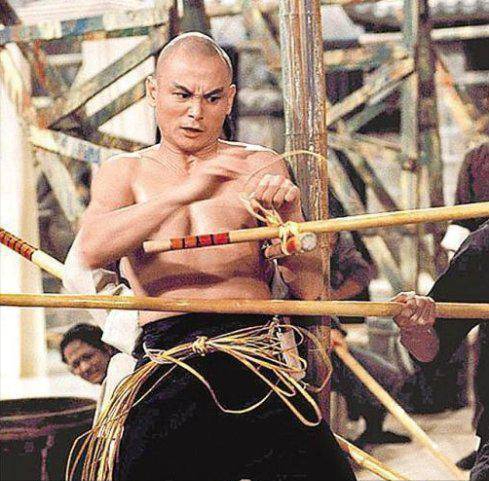 80岁武打巨星清晨离世，曾演《洪熙官》，第二次心脏骤停没能挺过去你有没有想过，那些在银幕上拳拳到肉的
