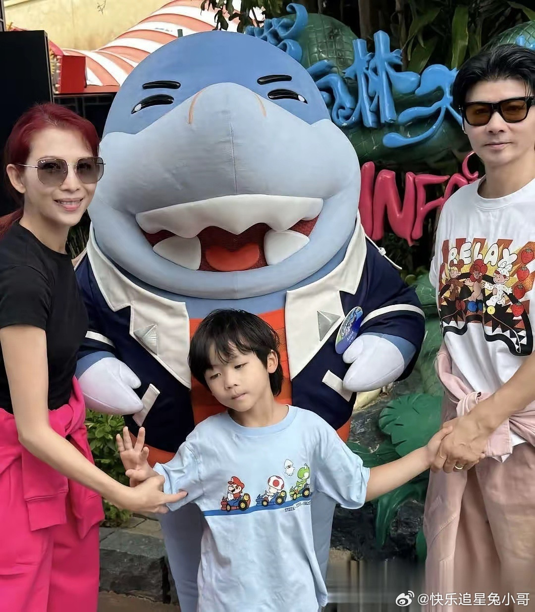 蔡少芬和张晋的三个孩子名字都挺好听的，大宝叫张楚儿，二宝叫张信儿，三宝儿子叫张乐