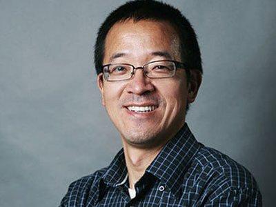 俞敏洪再次抛出惊人言论，他说：“我有两个大学男同学已经死了，都是家庭条件很好，但