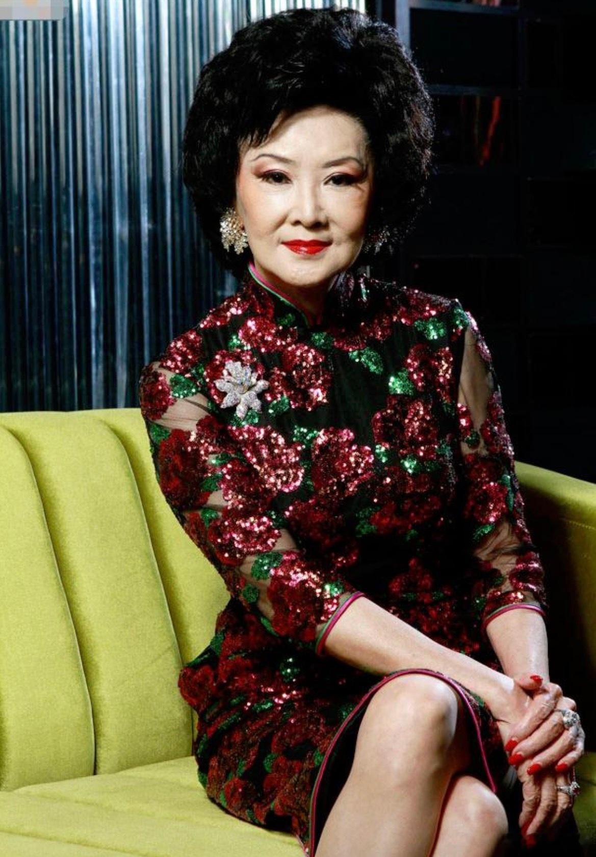 苗金凤去世香港老牌演员苗金凤离世，60年代凭《双凤仇》一炮走红，一代人的荧幕回忆