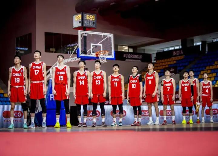 12年来最佳战绩! 中国U18男篮获亚洲杯亚军